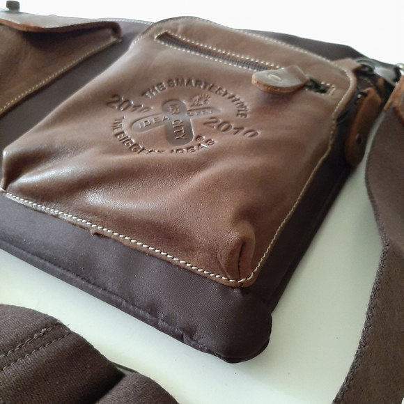 Roots Large Nylon/Leather Village Crossbody Bag - Picture 11 of 13